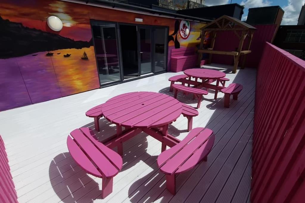 Penthouse Apartment, Sleeps 21 With Terrace 리버풀 외부 사진