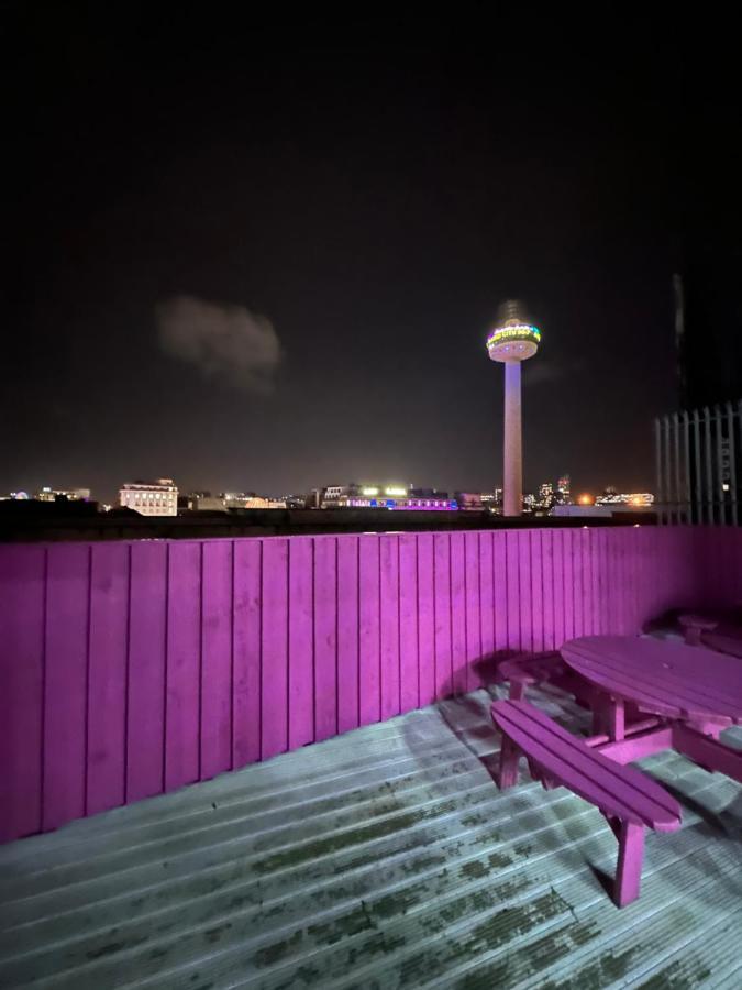 Penthouse Apartment, Sleeps 21 With Terrace 리버풀 외부 사진